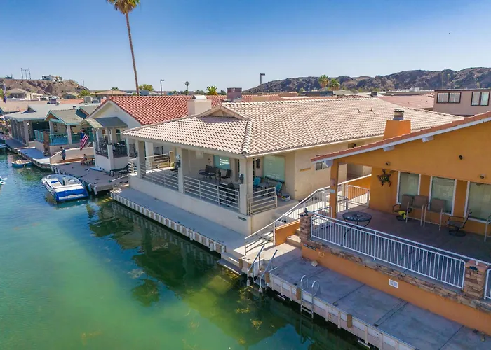 Oceans 11, Canal Front Family Fun, 60-ft Dock *